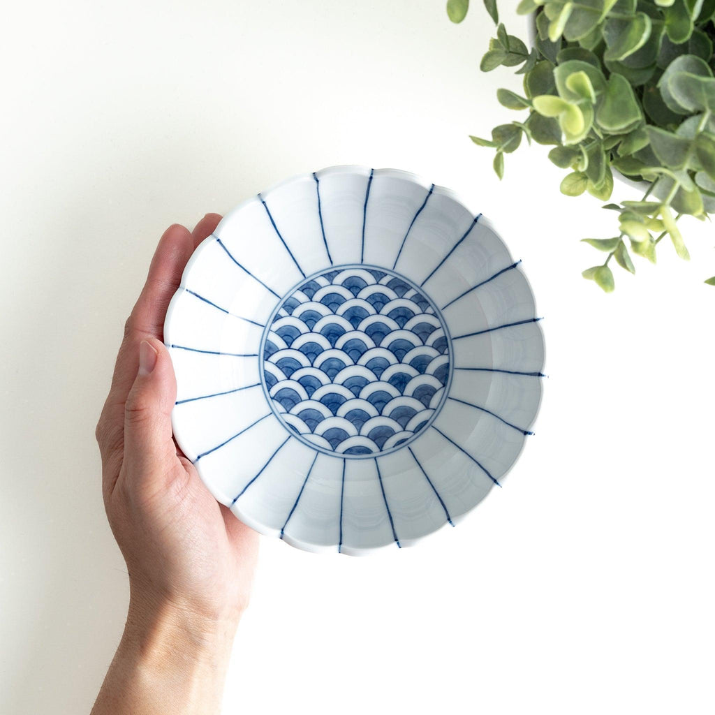 Chrysanthemum Wave Cereal Bowl
