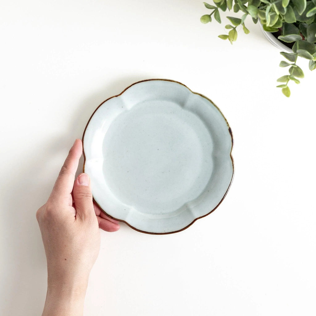 Rinka Flower Dessert Plate